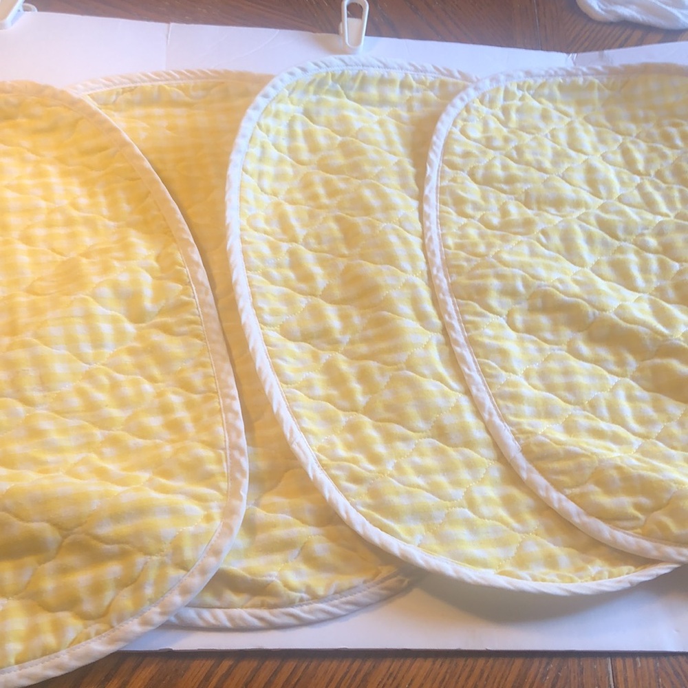 Yellow retro Vintage spring Dining  quilted placemats